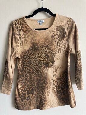 Vintage 90s cheetah big cat crew neck 3/4 sleeve shirt animal print leopard